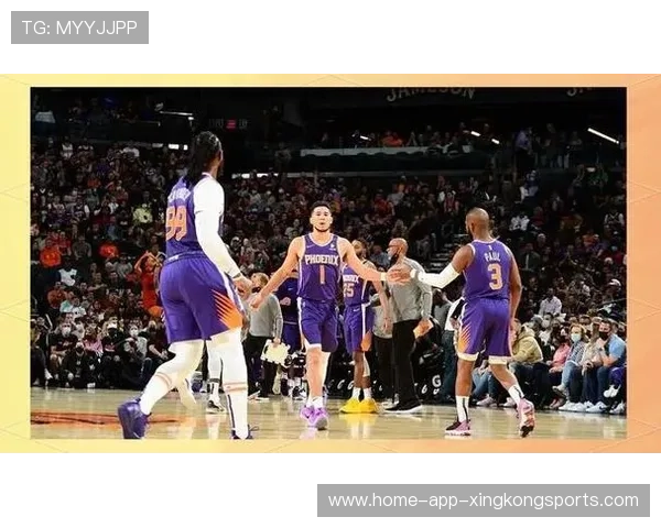 布克的作用越来越大,成就新时代的篮球英雄 布克的作用越来越大,成就新时代的篮球英雄