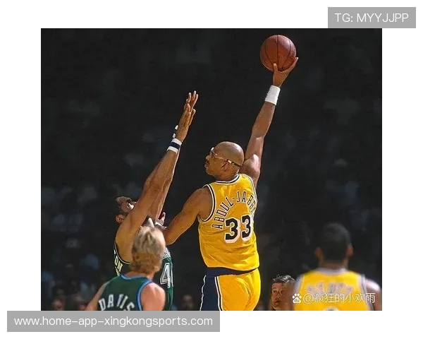 乔治外线命中,洛杉矶拿下重要三分 乔治外线命中,洛杉矶拿下重要三分